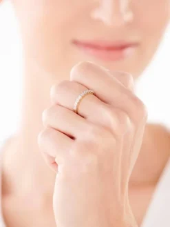 Apart Pierścionek z żółtego złota z diamentami - 0,03 ct - próba 375< Pierścionki