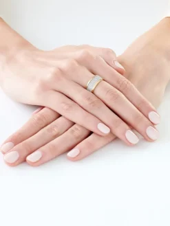 Discount Apart Pierścionek z żółtego złota z diamentami - 0,24 ct - próba 585
