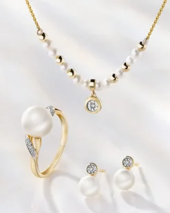 Clearance Apart Pierścionek z żółtego złota z diamentami i perłą - próba 585
