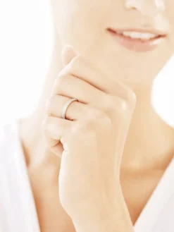 Apart Pierścionek z żółtego złota z diamentami - 0,24 ct - próba 585< Pierścionki