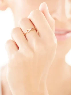 Apart Pierścionek z żółtego złota z diamentem - nieskończoność - 0,004 ct - próba 585
