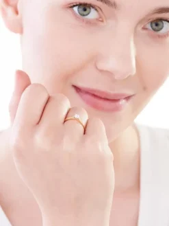 Apart Pierścionek z żółtego złota z brylantem - 0,31 ct - próba 750< Pierścionki