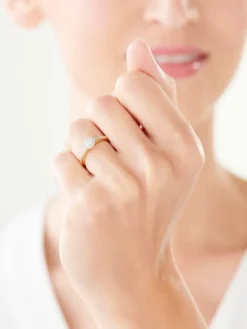 Discount Apart Pierścionek z żółtego złota z diamentami - 0,16 ct - próba 585