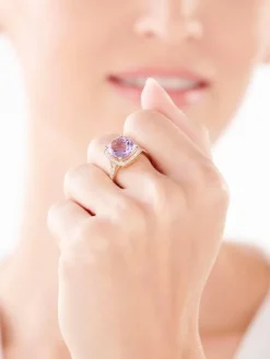Apart Pierścionek z żółtego złota z diamentami i ametystem - próba 585< Pierścionki