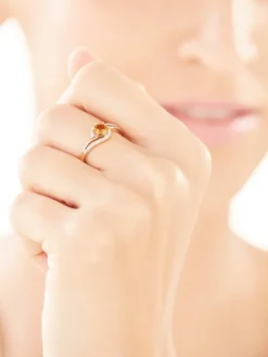 Hot Apart Pierścionek z żółtego złota z diamentami i cytrynem - próba 585