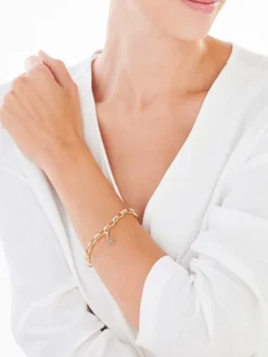 Apart Zawieszka charms z żółtego złota z diamentem - rozeta - 0,005 ct - próba 375< Charms Z Diamentami