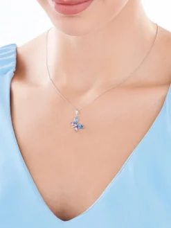 Apart Zawieszka srebrna z cyrkoniami - motyl< Zawieszki