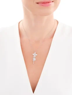 Apart Zawieszka srebrna z cyrkoniami< Zawieszki