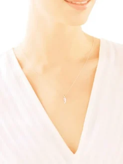 Apart Zawieszka z białego złota z diamentami - medalik Matka Boska - 0,006 ct - próba 585< Zawieszki