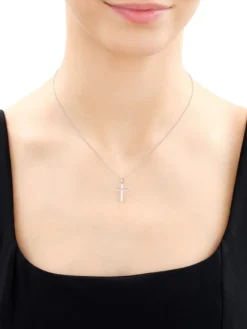 Apart Zawieszka z białego złota z brylantem - krzyż - 0,008 ct - próba 375< Zawieszki