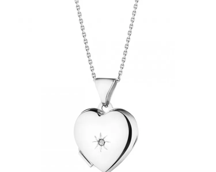 Outlet Apart Zawieszka z białego złota z diamentem - puzderko - serce - 0,005 ct - próba 375