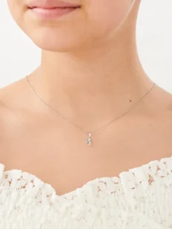 Apart Zawieszka z białego złota z diamentem - aniołek - 0,003 ct - próba 585< Zawieszki