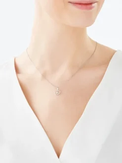 Apart Zawieszka z białego złota z brylantem - serce - 0,008 ct - próba 375< Zawieszki