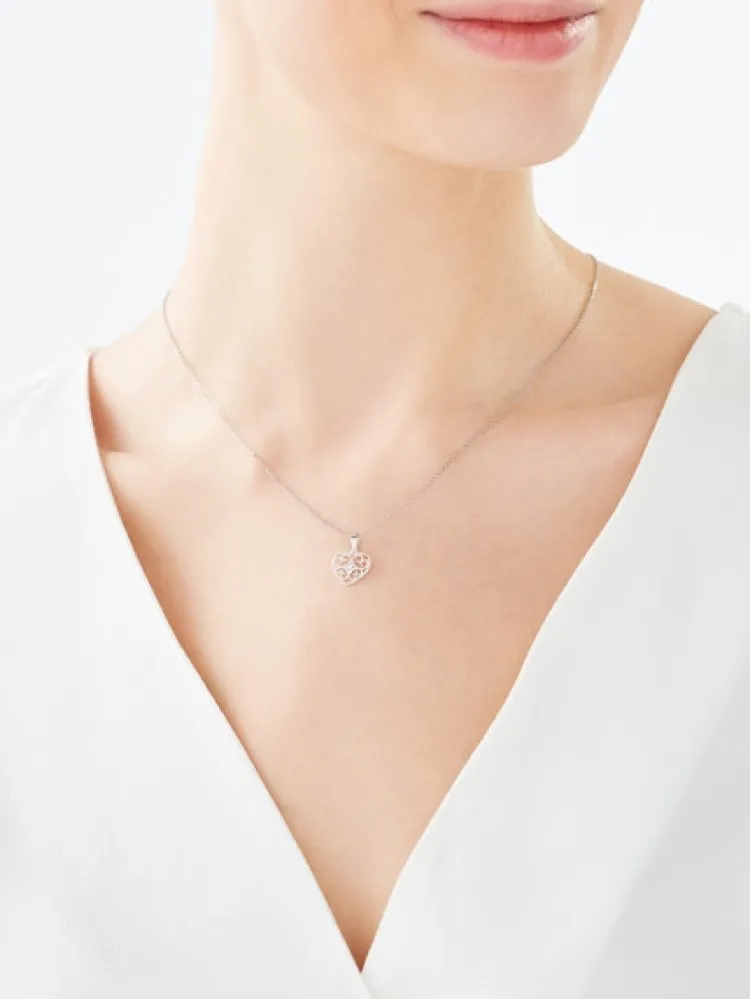 Apart Zawieszka z białego złota z brylantem - serce - 0,008 ct - próba 375< Zawieszki