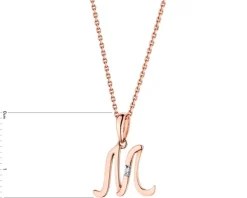 Apart Zawieszka z różowego złota z diamentem - litera M - 0,004 ct - próba 585< Zawieszki