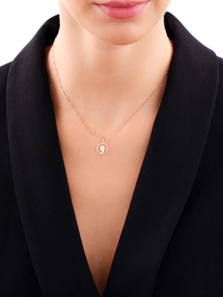 Apart Zawieszka z różowego złota z diamentami - medalik Matka Boska - 0,006 ct - próba 375< Zawieszki