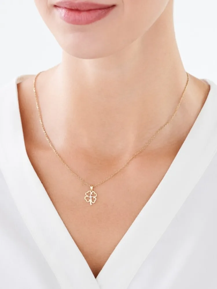 Apart Zawieszka z żółtego złota z brylantem - koniczyna - 0,01 ct - próba 375< Zawieszki