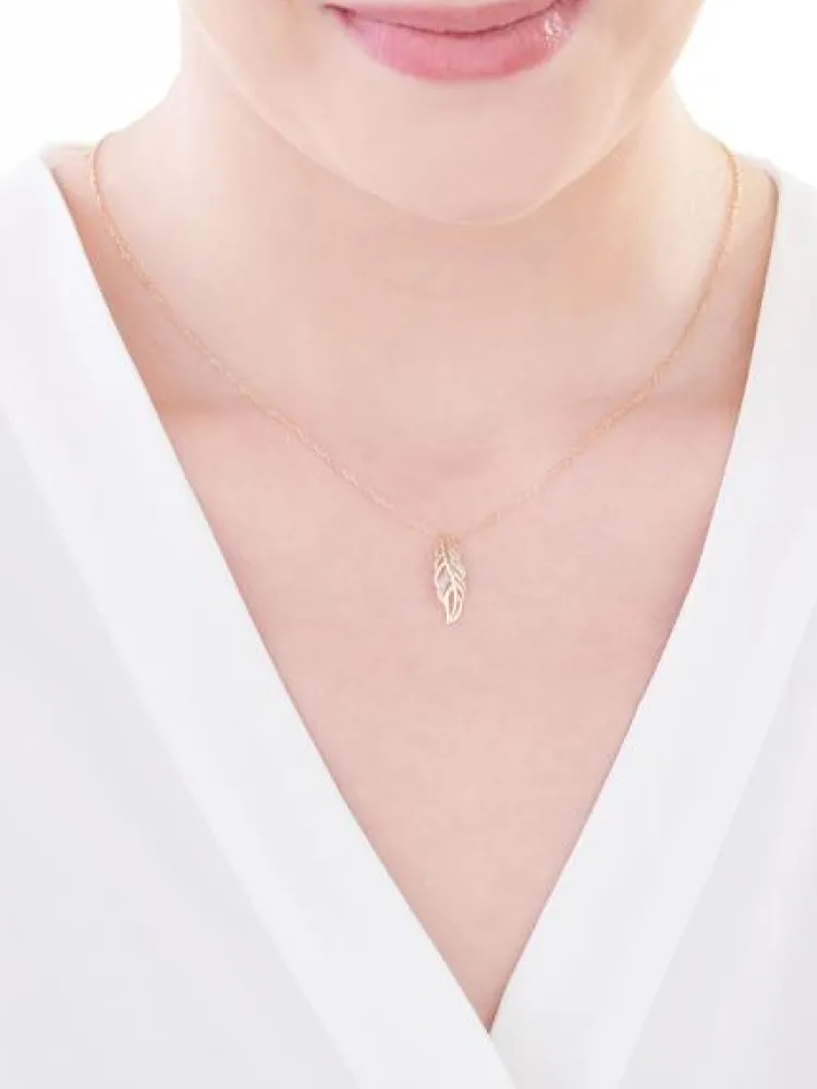 Hot Apart Zawieszka z żółtego złota z diamentem - piórko - 0,005 ct - próba 375