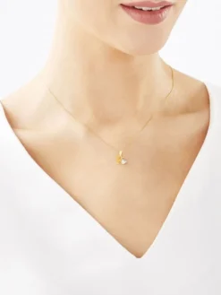 Apart Zawieszka z żółtego złota z diamentem - litera K - 0,004 ct - próba 375< Zawieszki