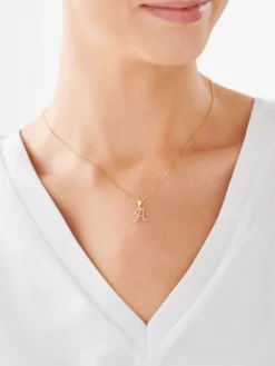 Apart Zawieszka z żółtego złota z diamentem - litera A - 0,003 ct - próba 375< Zawieszki
