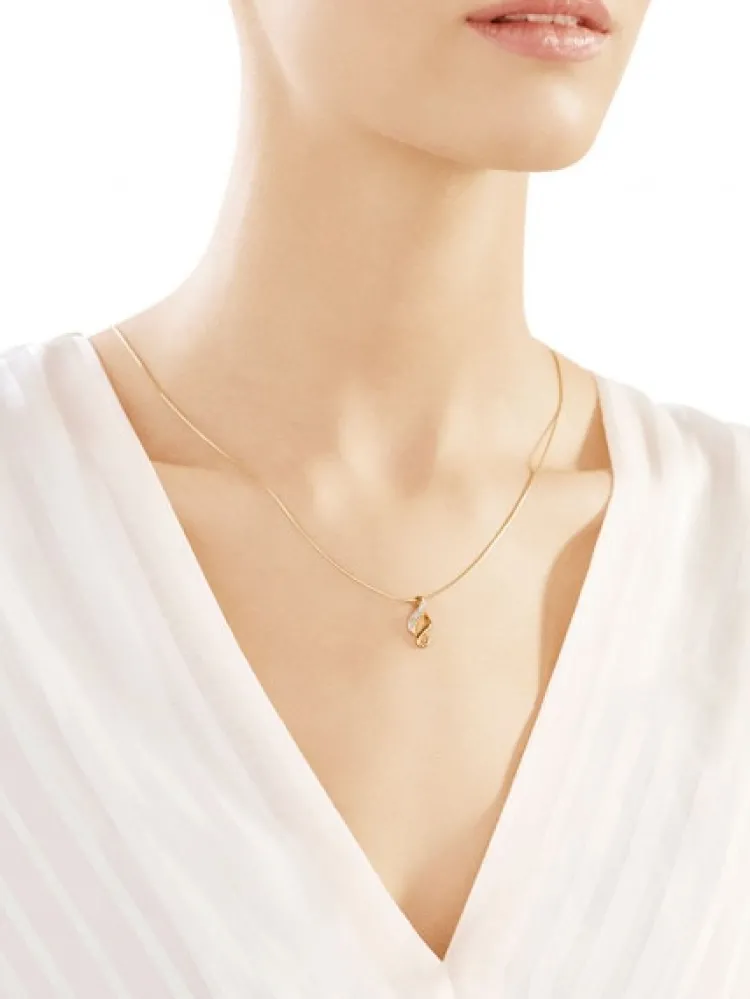 Outlet Apart Zawieszka z żółtego złota z diamentem - 0,005 ct - próba 585