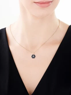 Apart Zawieszka z żółtego złota z diamentem i onyksem - litera A - próba 375< Zawieszki