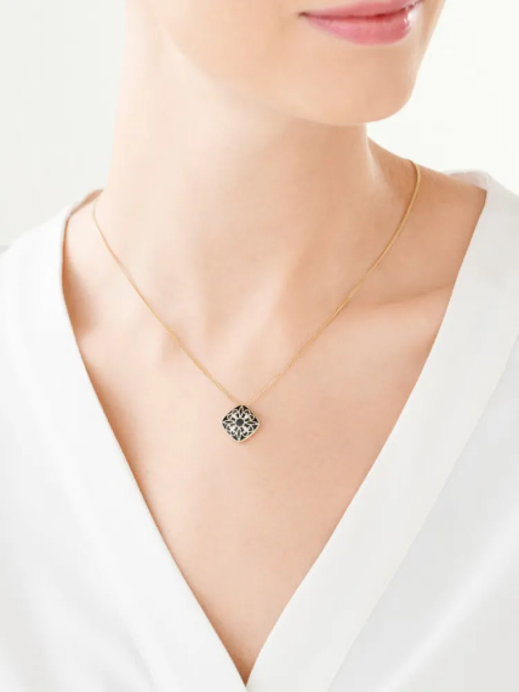 Sale Apart Zawieszka z żółtego złota z diamentami i onyksem - próba 375