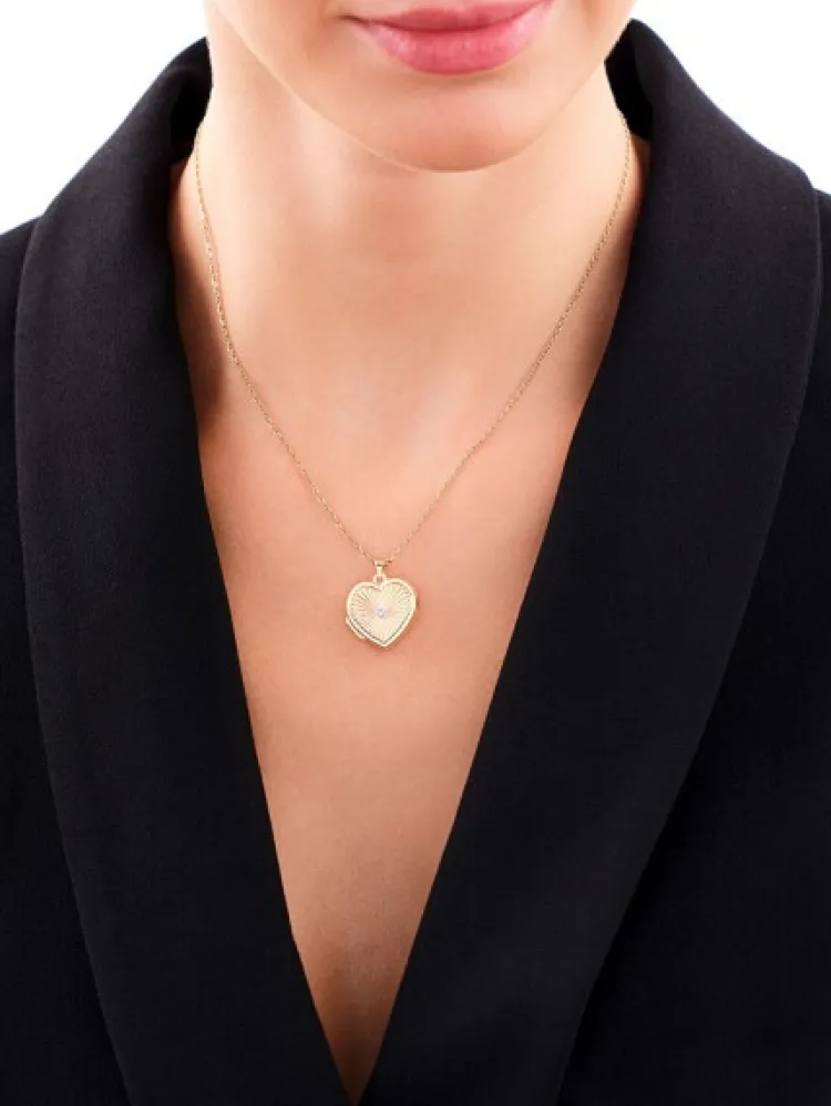 Apart Zawieszka z żółtego złota z diamentem - puzderko - serce - 0,01 ct - próba 375< Zawieszki