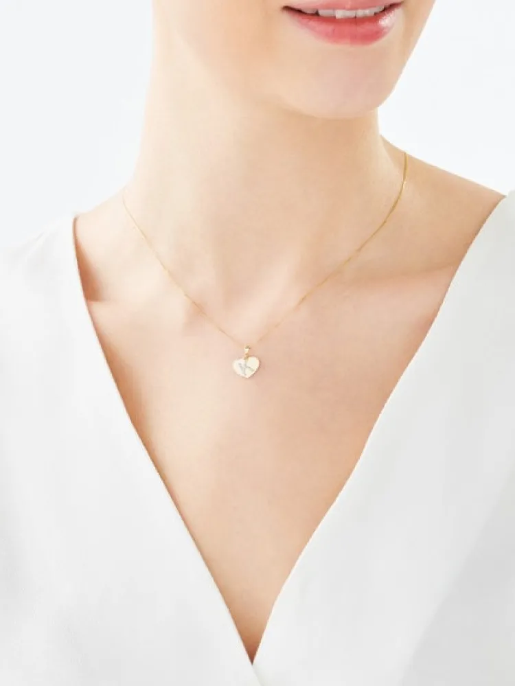 Apart Zawieszka z żółtego złota z diamentem - serce, litera K - 0,003 ct - próba 375< Zawieszki