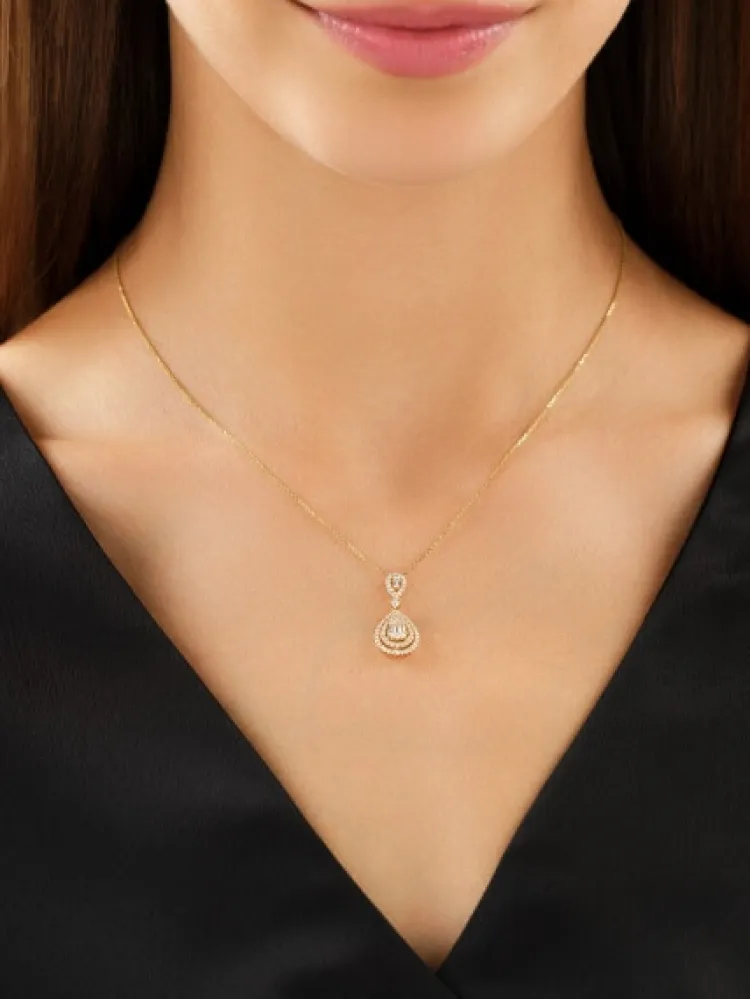 Online Apart Zawieszka z żółtego złota z diamentami - 0,38 ct - próba 585