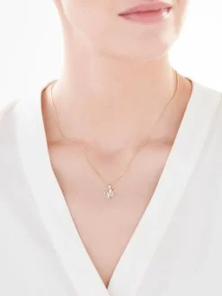 Clearance Apart Zawieszka z żółtego złota z diamentem - litera W - 0,003 ct - próba 375
