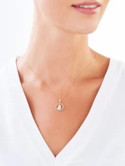 Apart Zawieszka z żółtego złota z diamentem - medalik Matka Boska Częstochowska - 0,003 ct - próba 375< Zawieszki