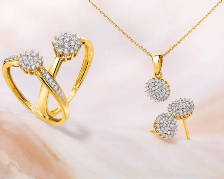 Apart Zawieszka z żółtego złota z diamentami - 0,09 ct - próba 585< Zawieszki