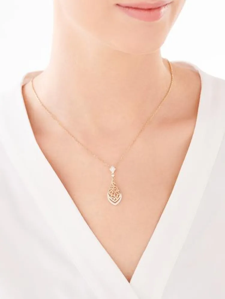 Online Apart Zawieszka z żółtego złota z diamentami - 0,08 ct - próba 585