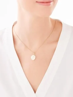 Apart Zawieszka z żółtego złota z diamentem - puzderko - liście - 0,005 ct - próba 375< Zawieszki