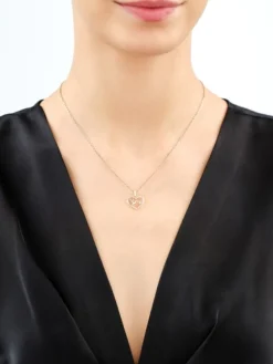 Apart Zawieszka z żółtego złota z diamentami - koliber, serca - 0,03 ct - próba 585< Wszystkie