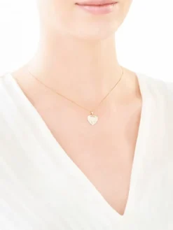 Apart Zawieszka z żółtego złota z diamentami - medalik Matka Boska, serce - 0,006 ct - próba 375< Zawieszki